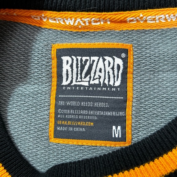 Overwatch « ugly » sweater 💛 - Picture 2 of 3